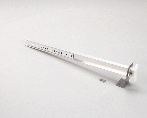 Shelf standard 20 13/16" cntr - True