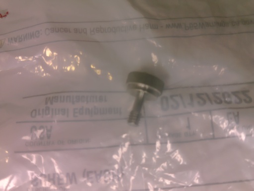 [5004799] Screw (each) - Manitowoc