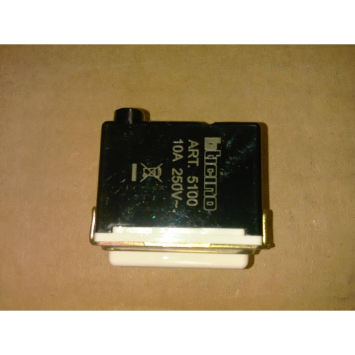 [E07.37747] Socket - Frigomat